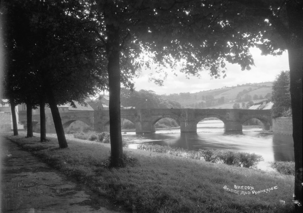 Brecon bridge. © Crown Copyright RCAHMW.