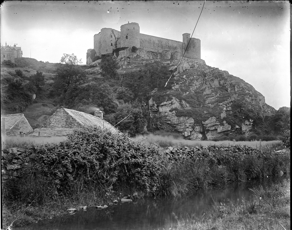 Castell Harlech. © Hawlfraint y Goron CBHC. 